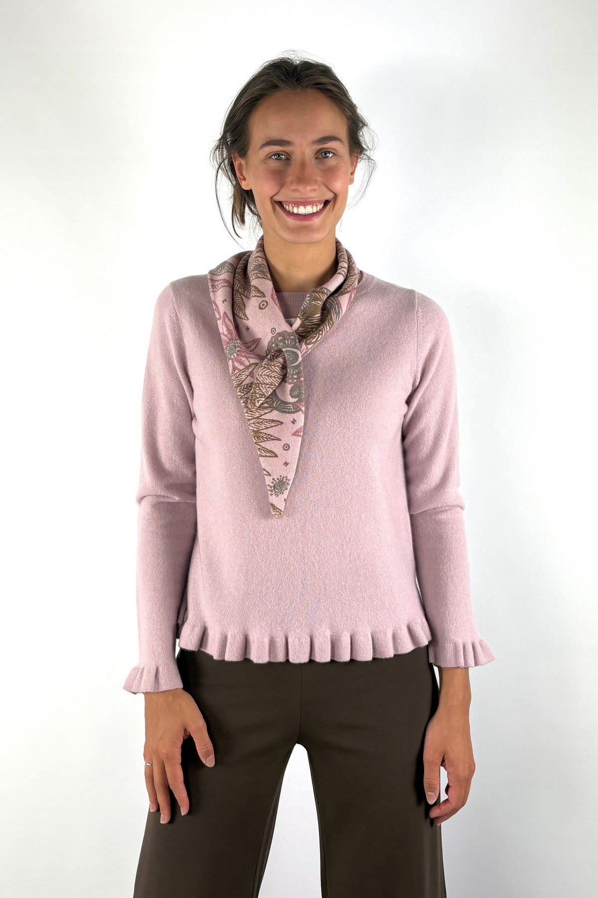 Hemisphere INKECOLLAR1 klein cashmere sjaaltje met jungleprint in roze en beige tinten