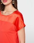 Marc Cain Shirt aus Seide und Jersey Tomatenrot – AC 48.44 J59 | 223