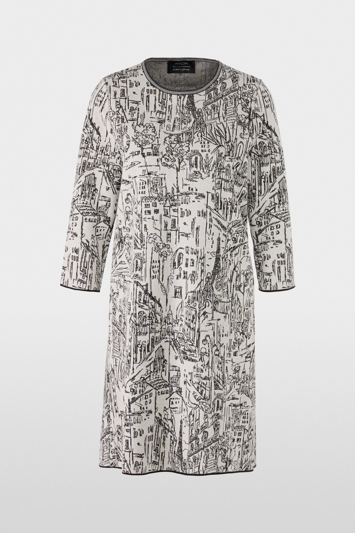Elegante jurk met city-jacquardpatroon voorzien van ronde halslijn, driekwartsmouwen.