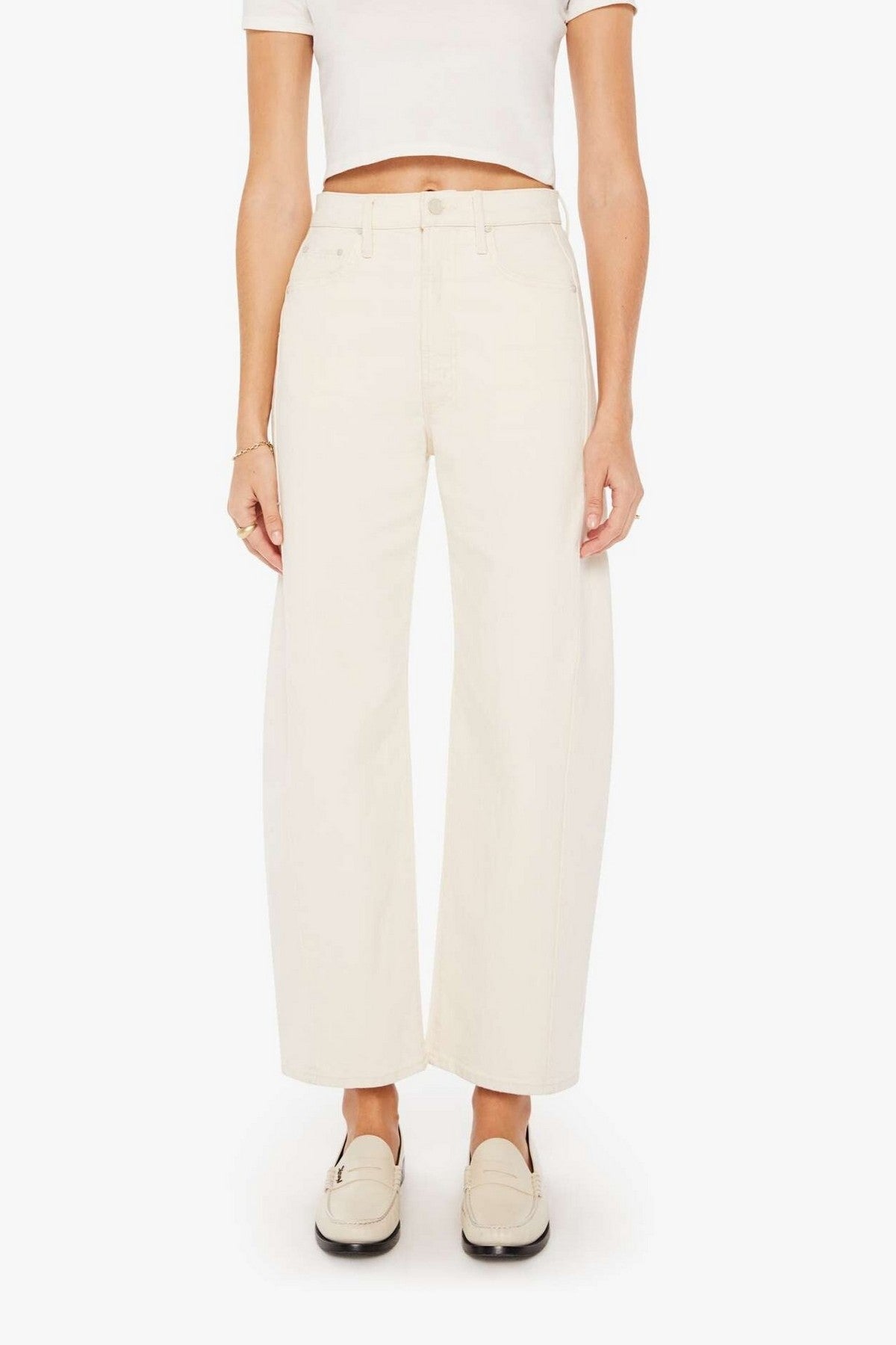 10926-544-ACT: Romig witte Mother The Half-Pipe jeans met een superhoge taille en modieuze wijde, gebogen pijpen.