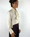 Natan FORCE-JAAP28 zijden stippenblouse met strik – Ecru