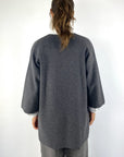 Natan Oregon-wool capemantel wol met ecolederen zakken – Anthraciet Bruin