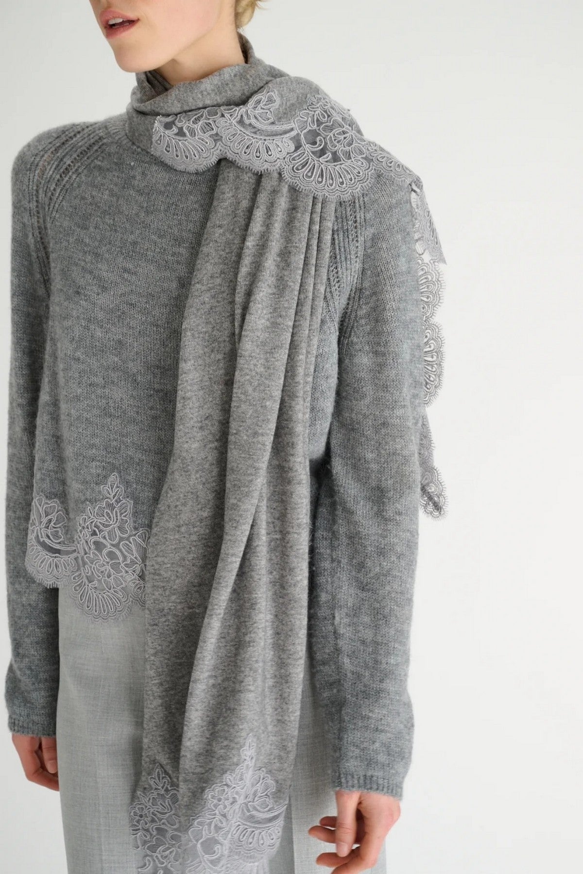 Oscar The Collection Brad Scarf – Imperial Grey