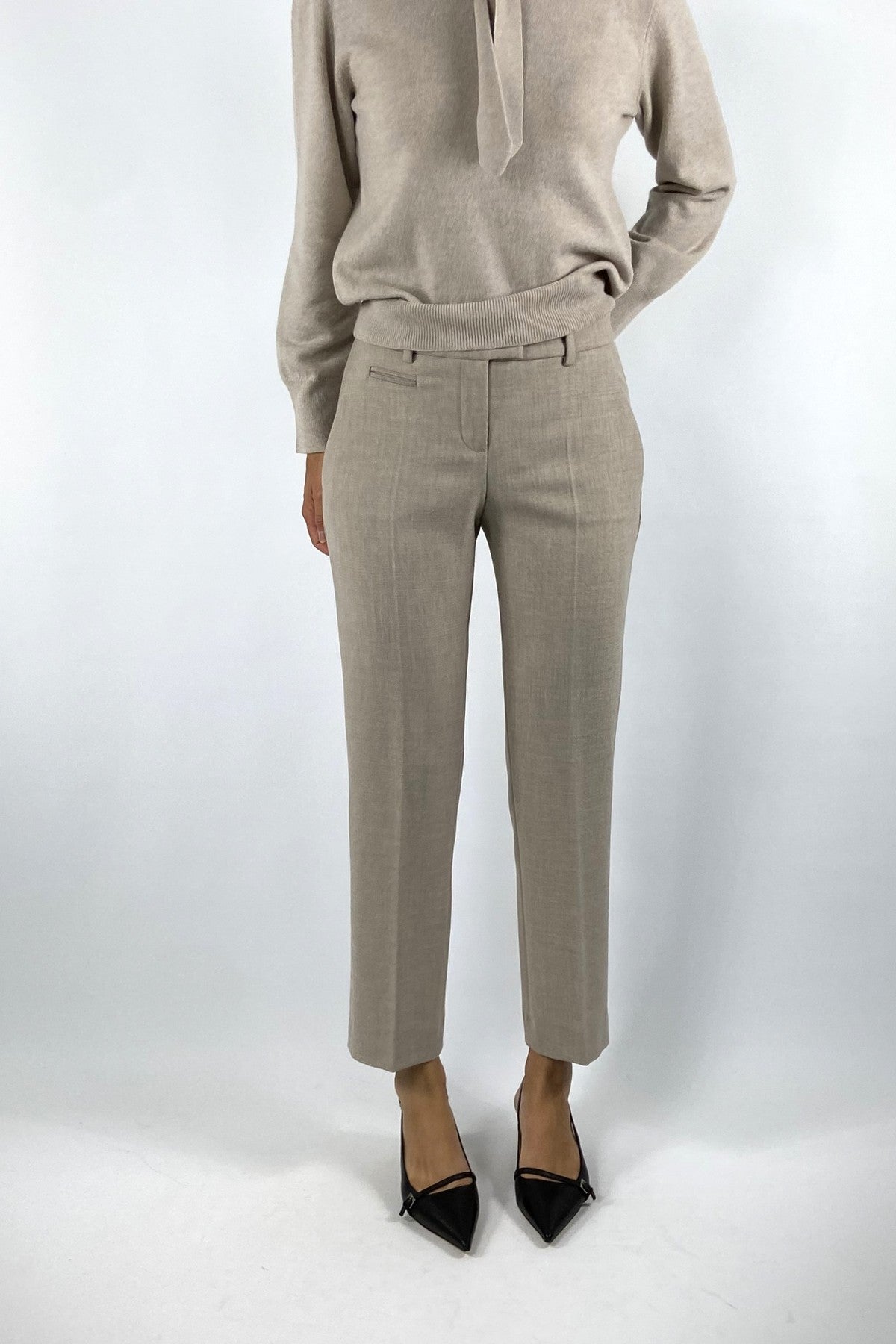 Seductive Mary 092825/9540 rechte pantalon in beige Hanf met strijkplooi en mid waist