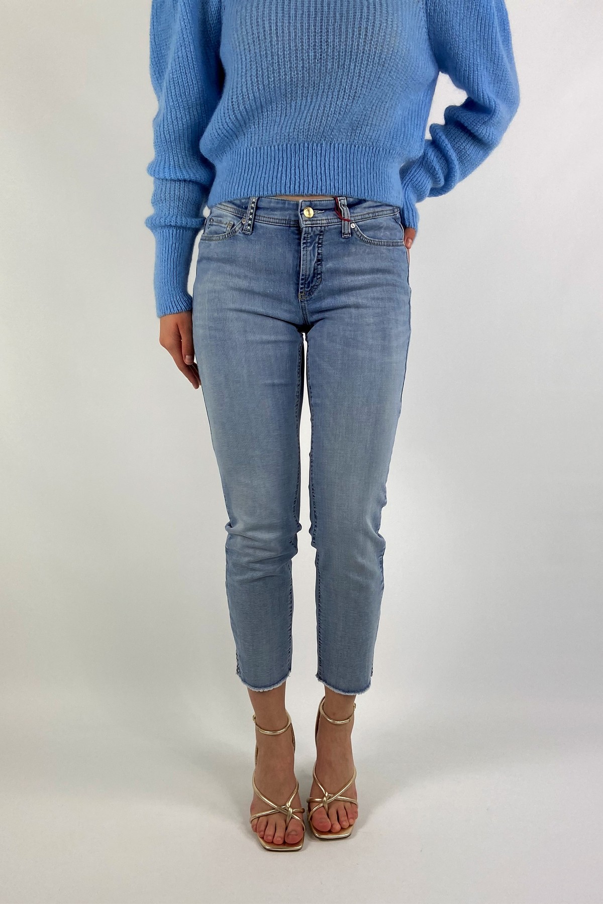Broek jeans 5 pocket ethno in de kleur medblue washed van het merk Cambio