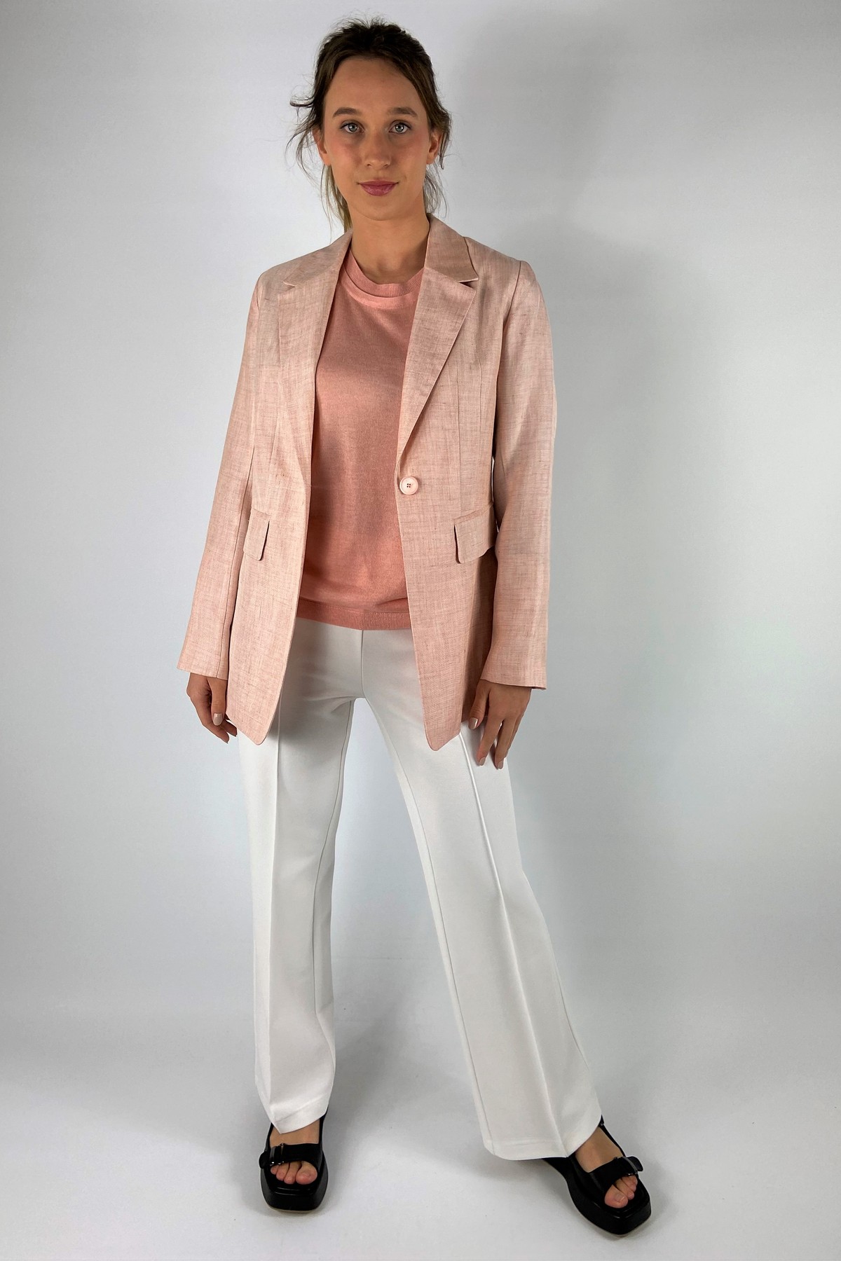 Blazer italiaans linnen in de kleur pink van het merk Oscar the collection