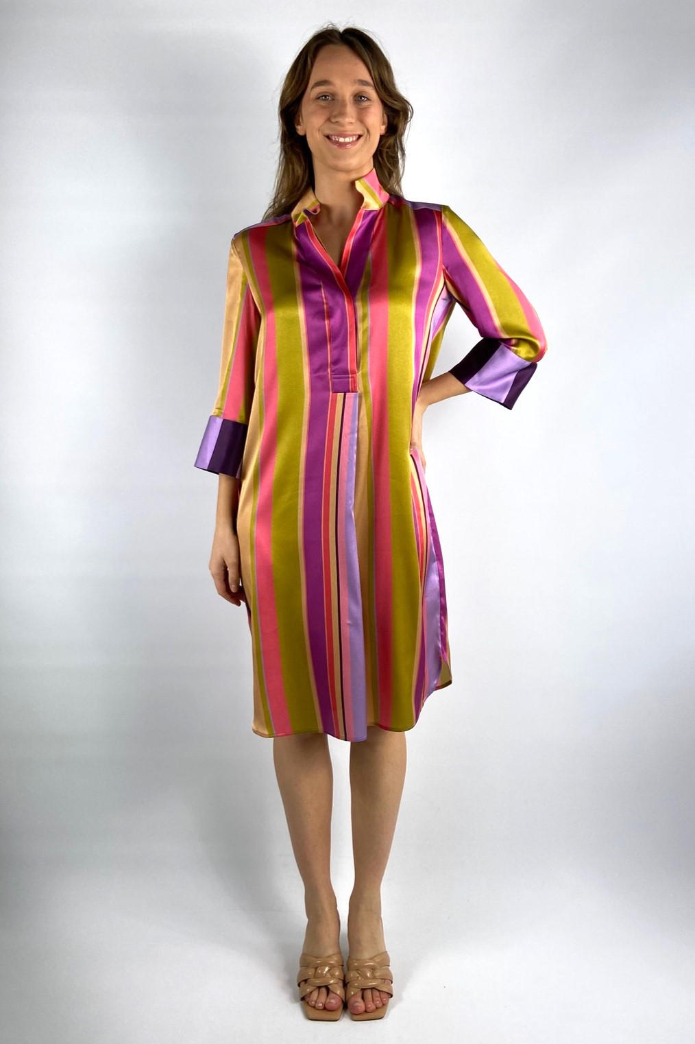Hemdkleed zijdestretch in de kleur multicolor van het merk Dea kudibal