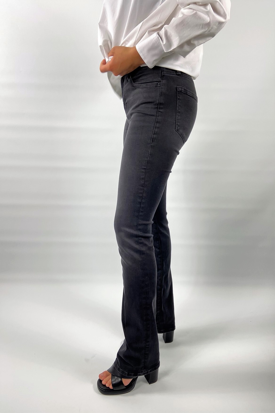 Jeans bootcut LMB208 - Frame - uitverkocht