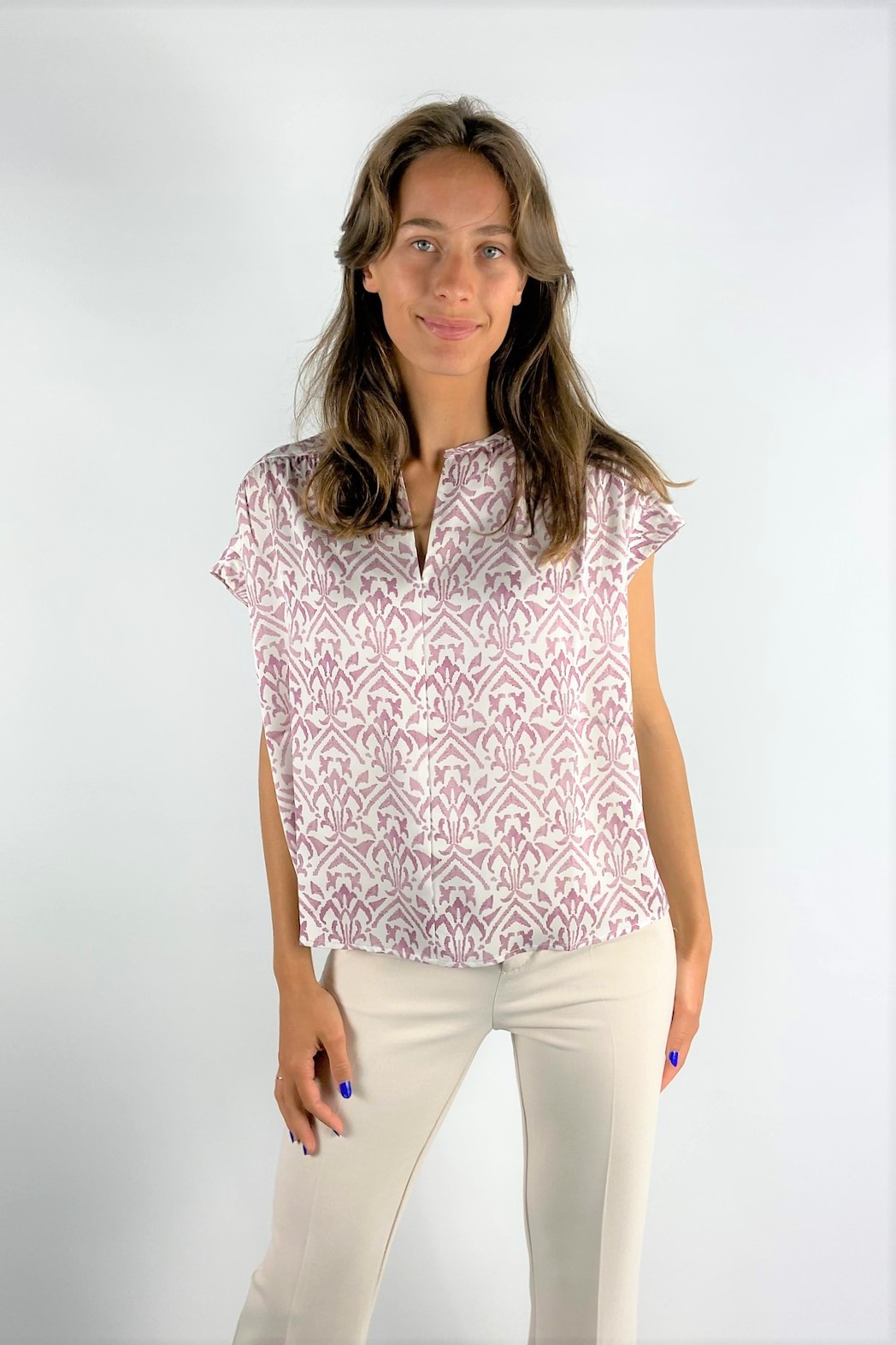 Shirtbloes victorian print in de kleur ecru mauve van het merk Hemisphere